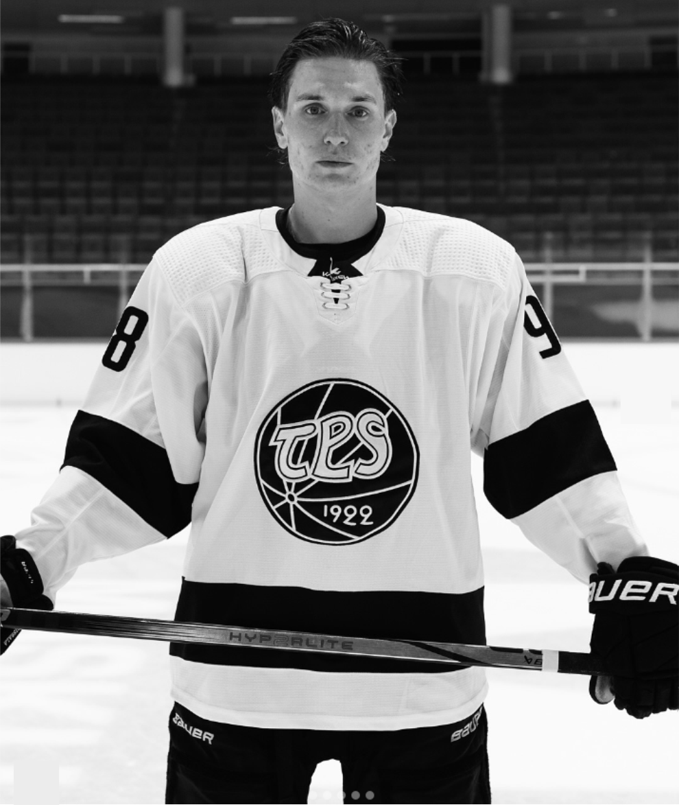 Pre season 25 GAME WORN